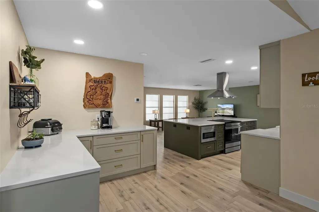 1861 Willow Oak Drive N Palm Harbor FL 34683