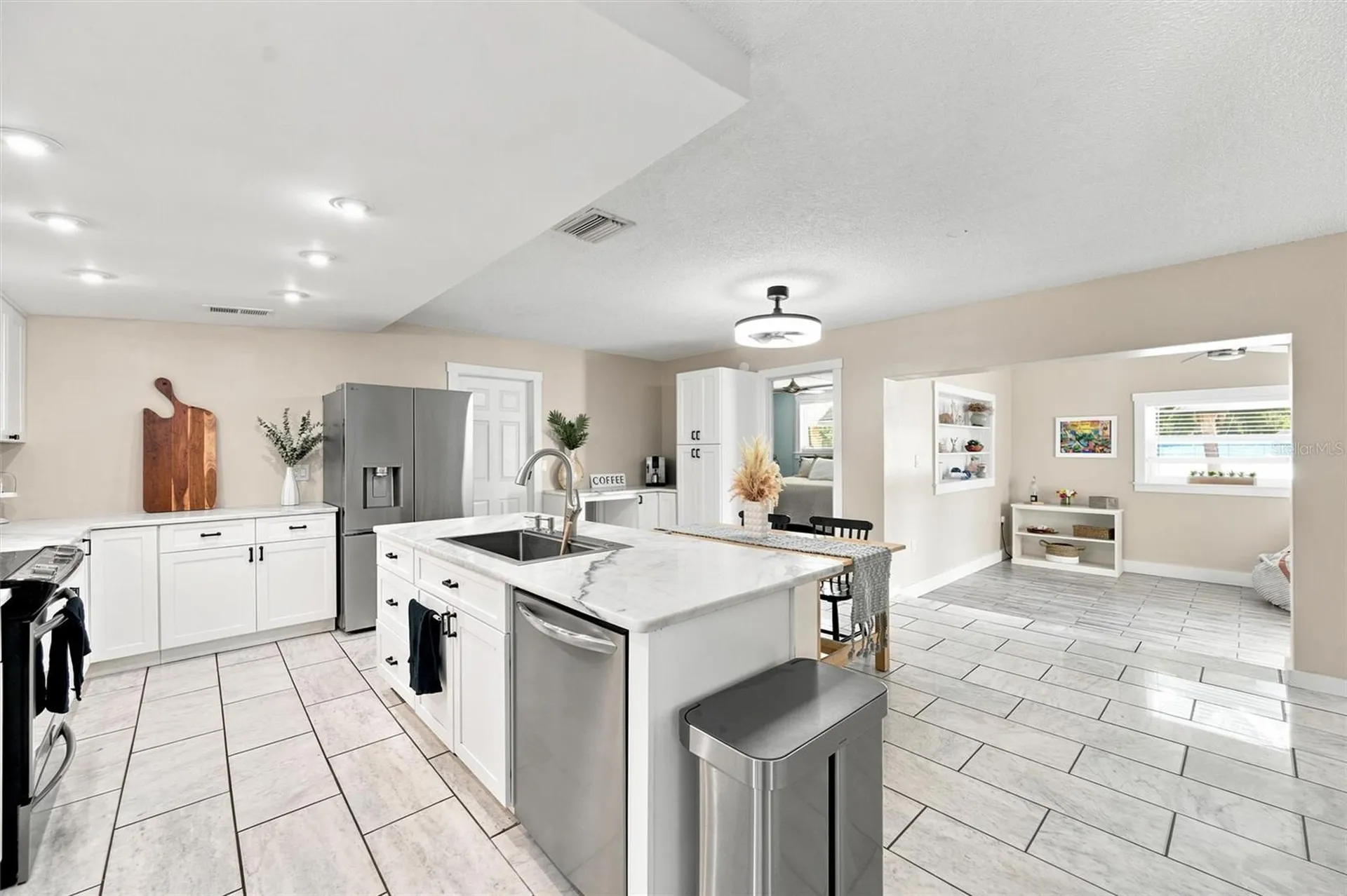 6230 Cedar Street NE St Petersburg FL 33702