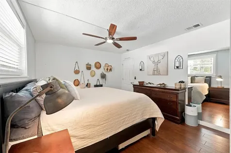 6230 Cedar Street NE St Petersburg FL 33702