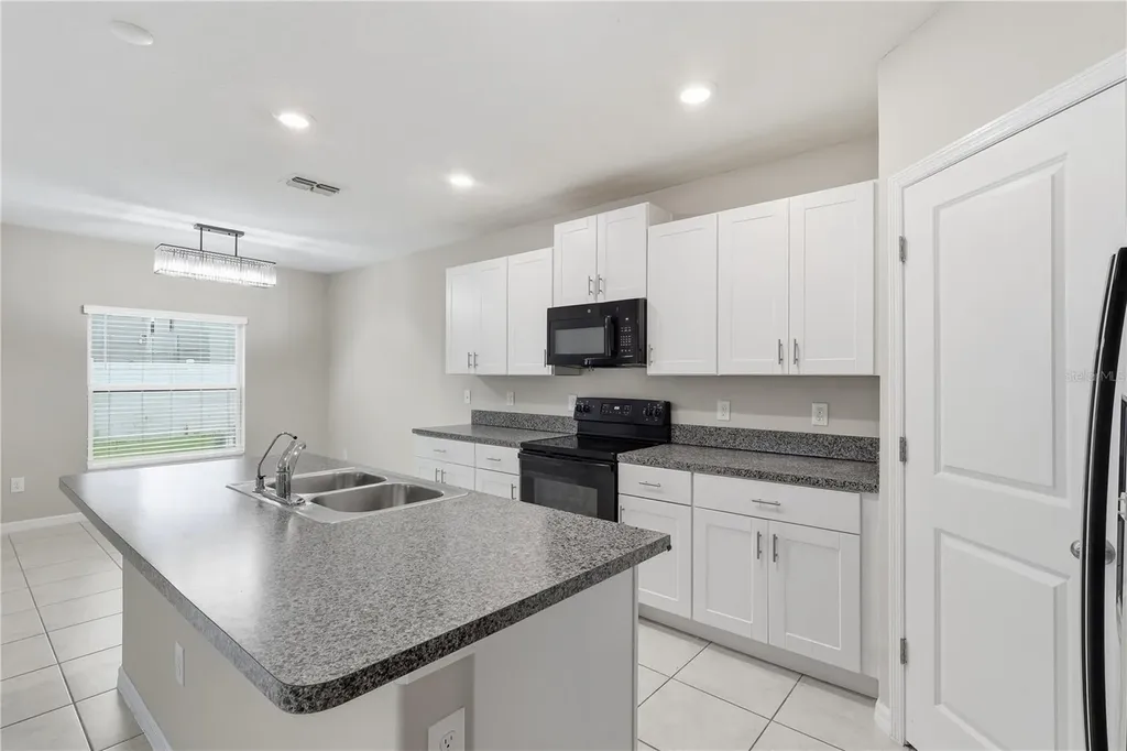 7023 Samuel Ivy Drive Tampa FL 33619