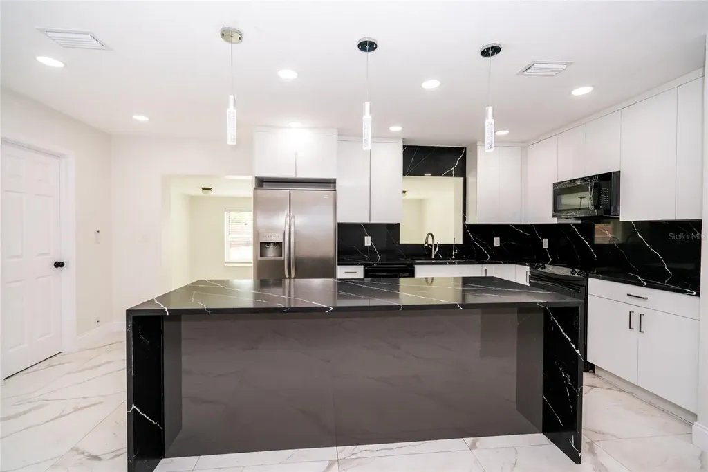 9241 N 52nd Street Tampa FL 33617