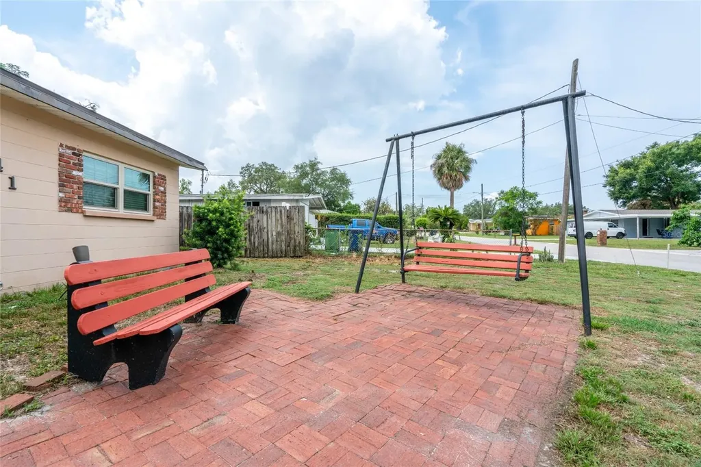 9241 N 52nd Street Tampa FL 33617