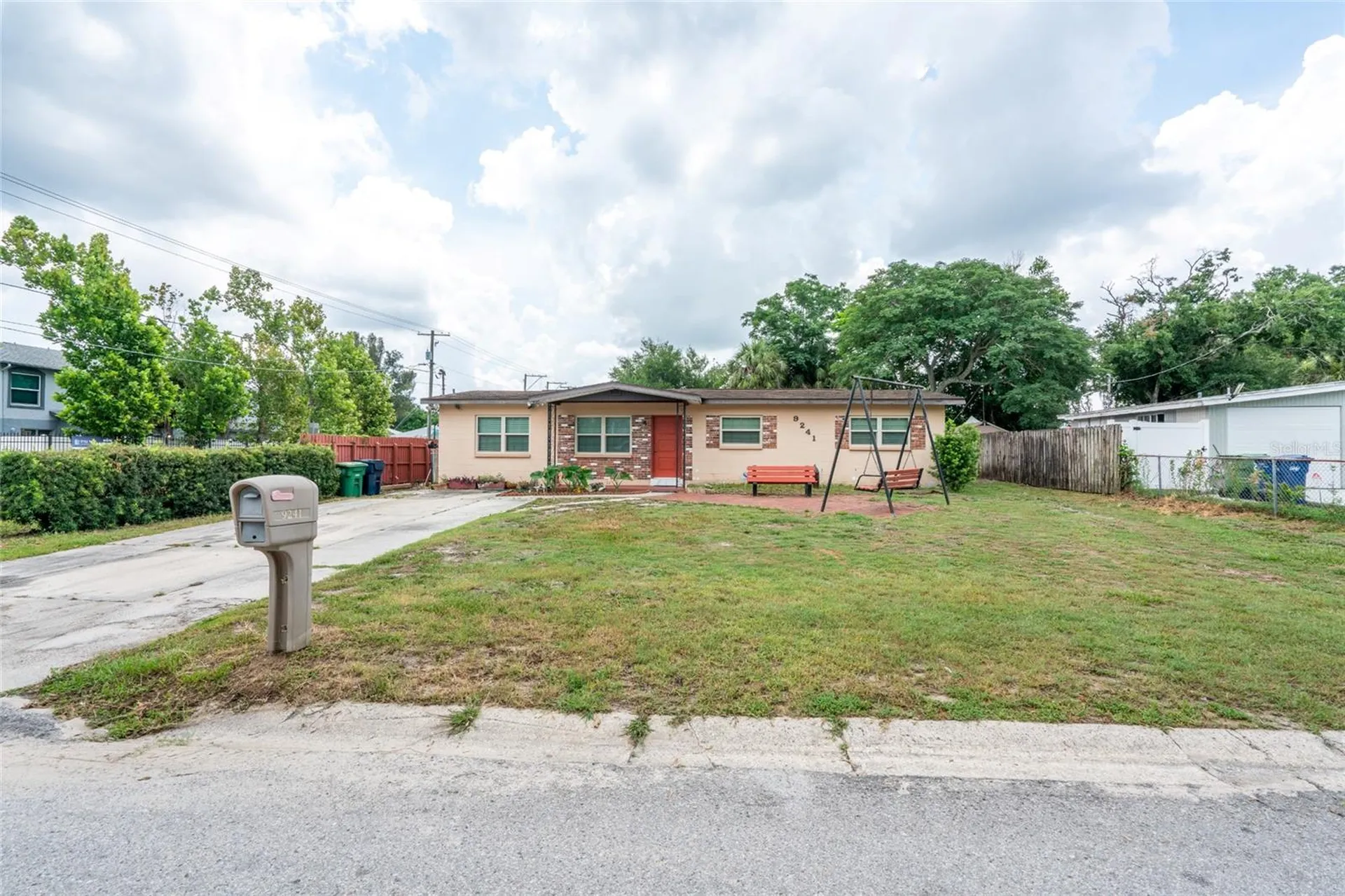 9241 N 52nd Street Tampa FL 33617