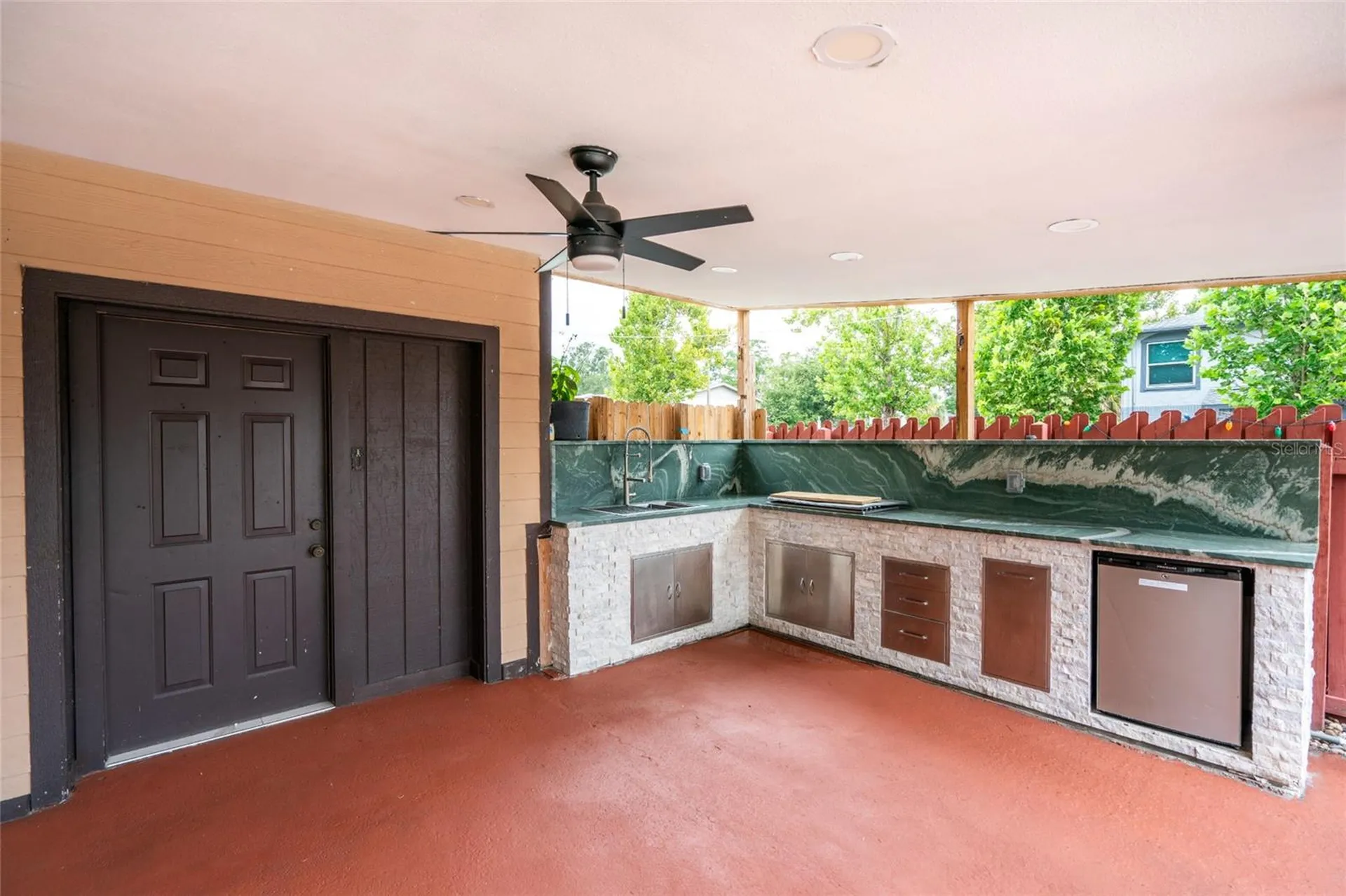 9241 N 52nd Street Tampa FL 33617