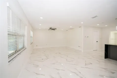 9241 N 52nd Street Tampa FL 33617