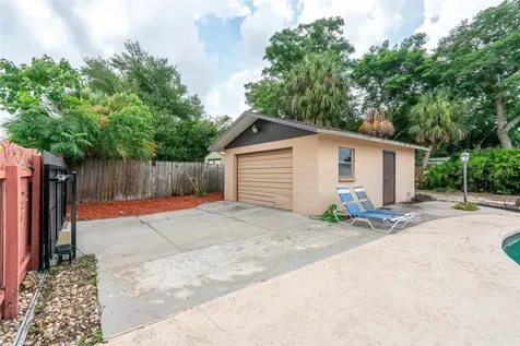 9241 N 52nd Street Tampa FL 33617