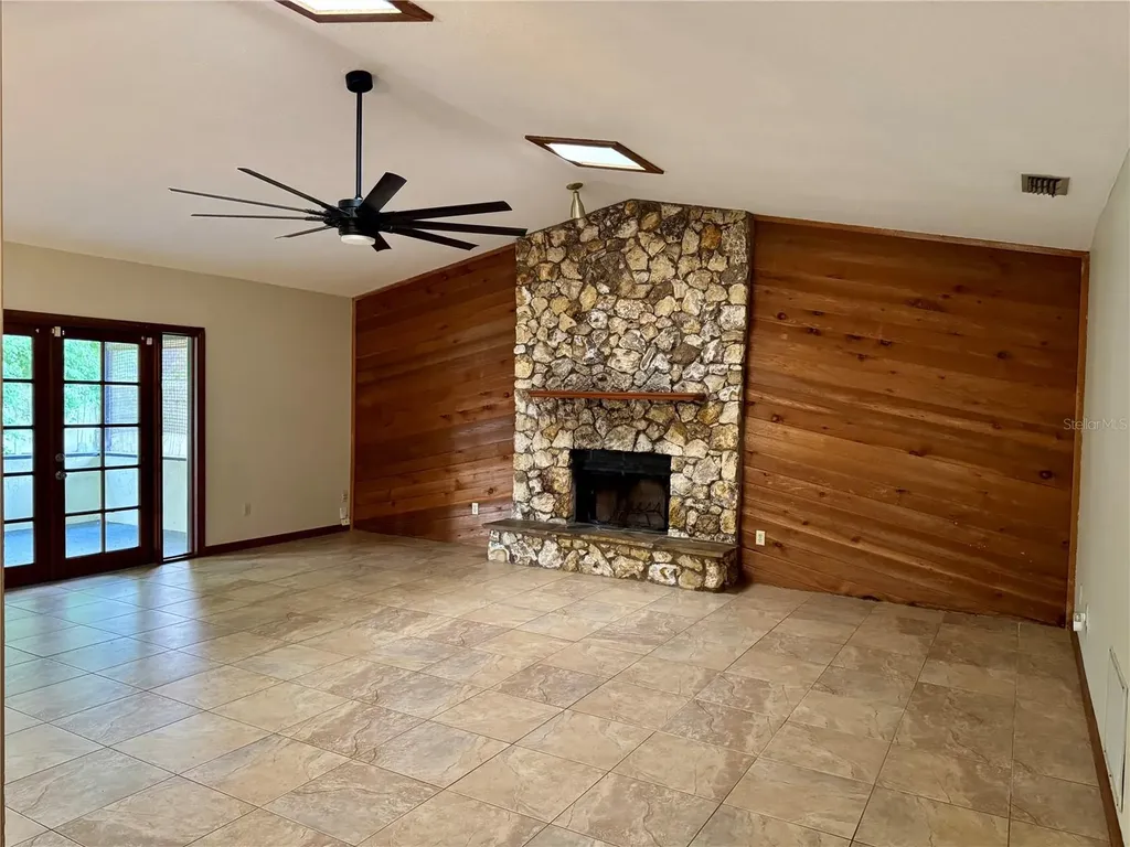 9218 Everwood Street Orlando FL 32825