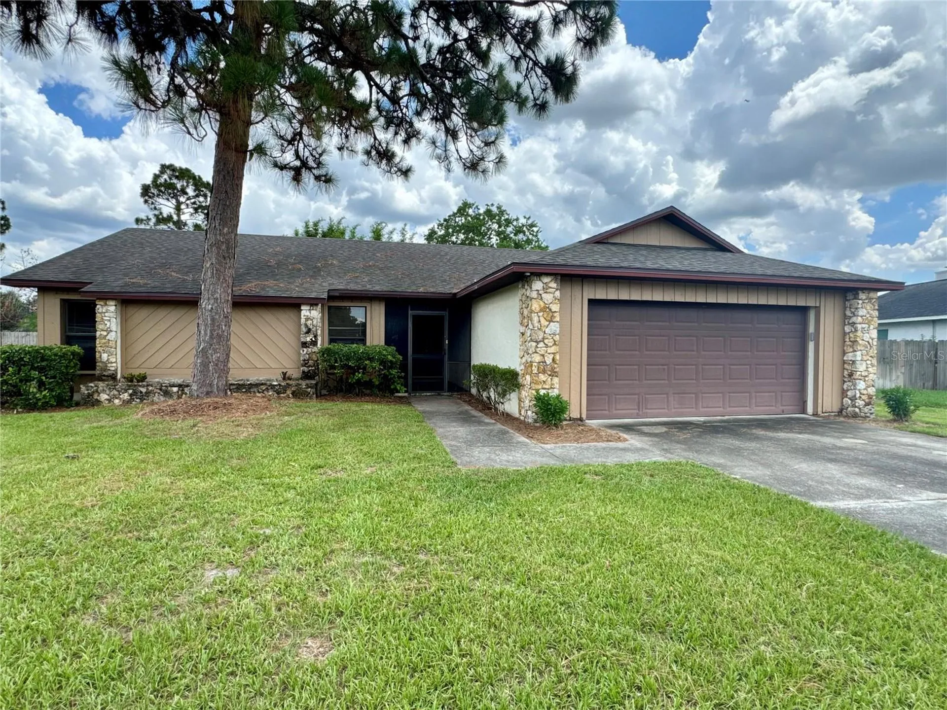 9218 Everwood Street Orlando FL 32825