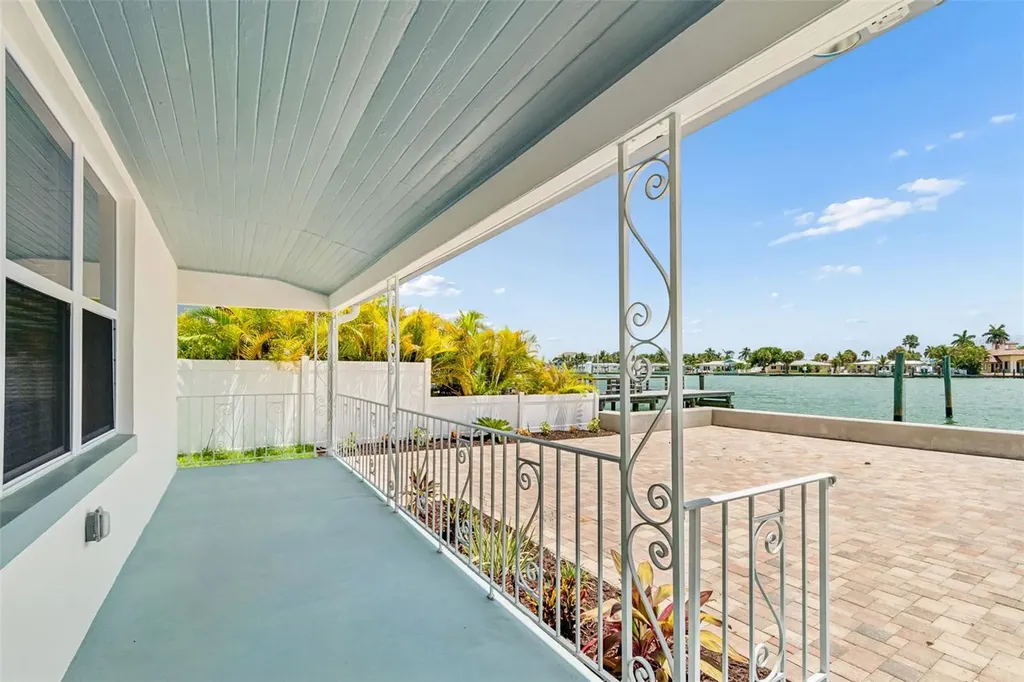 8125 Bayshore Drive Treasure Island FL 33706