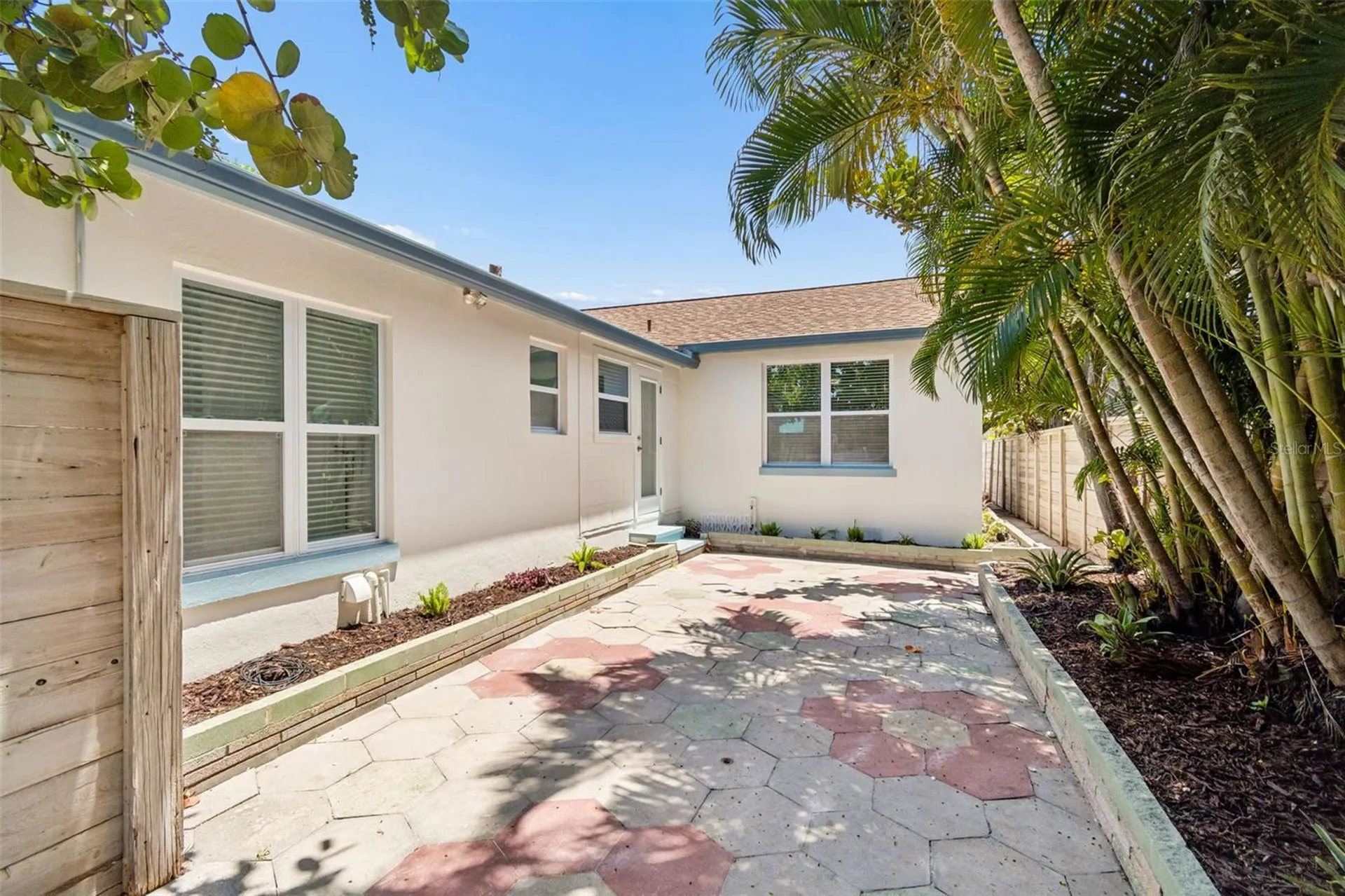 8125 Bayshore Drive Treasure Island FL 33706