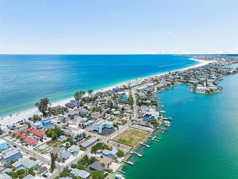 8125 Bayshore Drive Treasure Island FL 33706