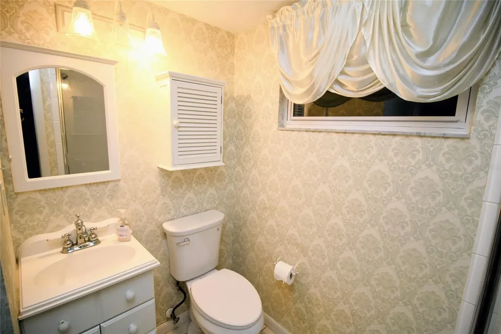 1033 Glenham Drive NE Palm Bay FL 32905