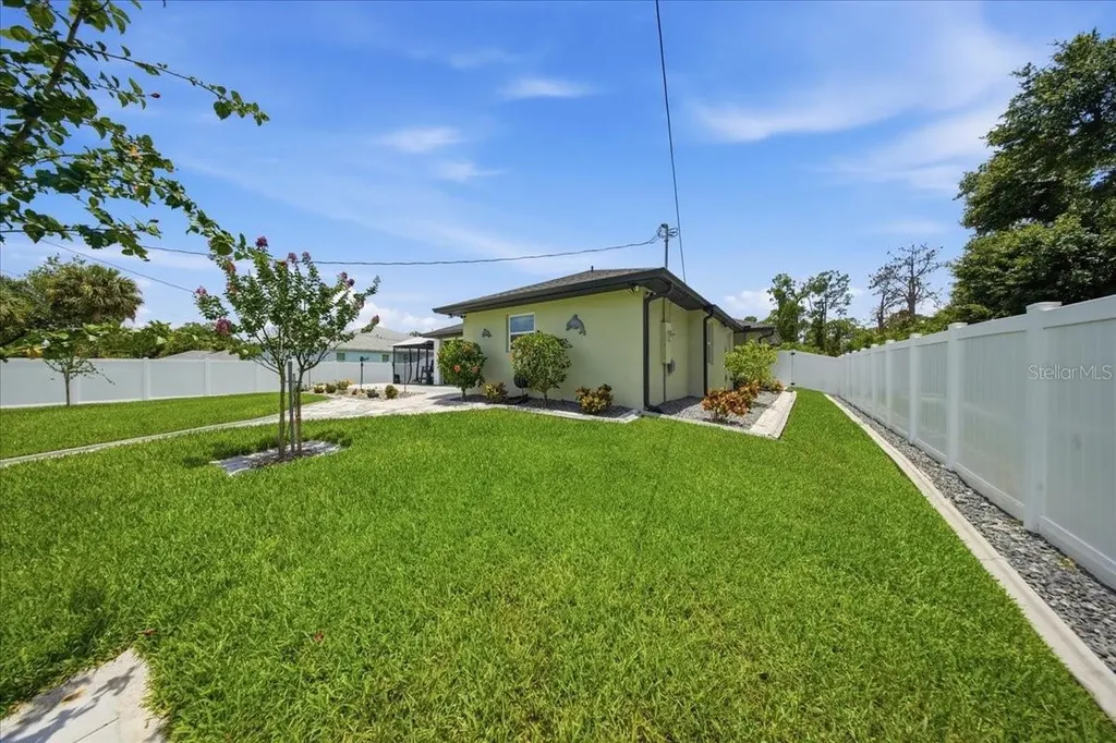 17432 Shirley Avenue Port Charlotte FL 33948