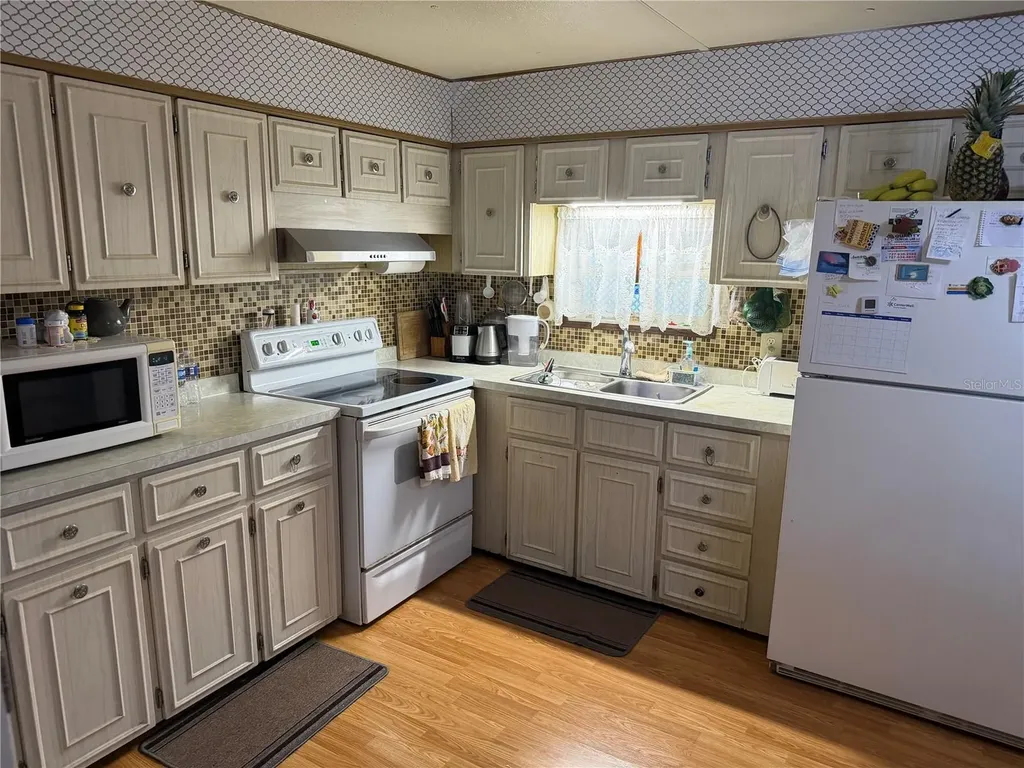 2044 Hoyle Drive Holiday FL 34691