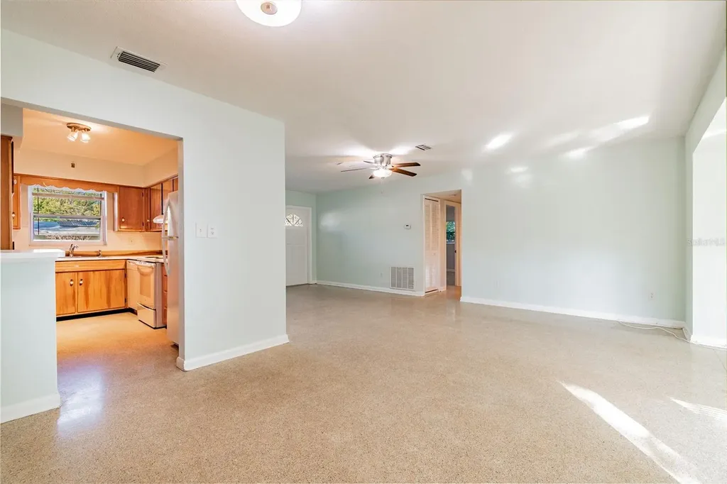 677 Oakwood Drive Dunedin FL 34698