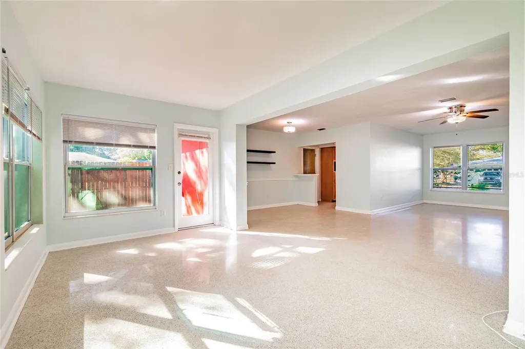 677 Oakwood Drive Dunedin FL 34698