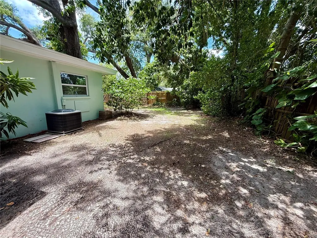 677 Oakwood Drive Dunedin FL 34698
