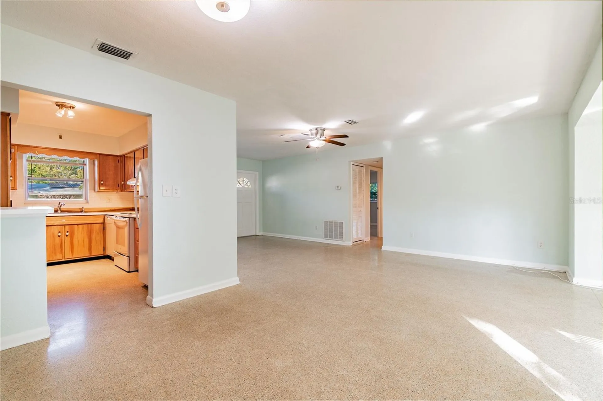677 Oakwood Drive Dunedin FL 34698