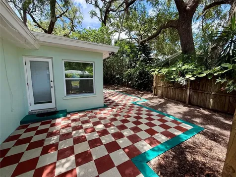 677 Oakwood Drive Dunedin FL 34698