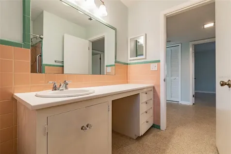 677 Oakwood Drive Dunedin FL 34698