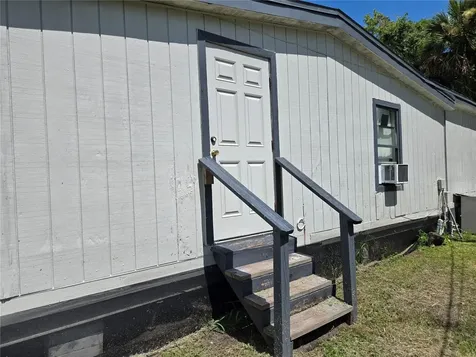 1981 N County Road 426 Oviedo FL 32765