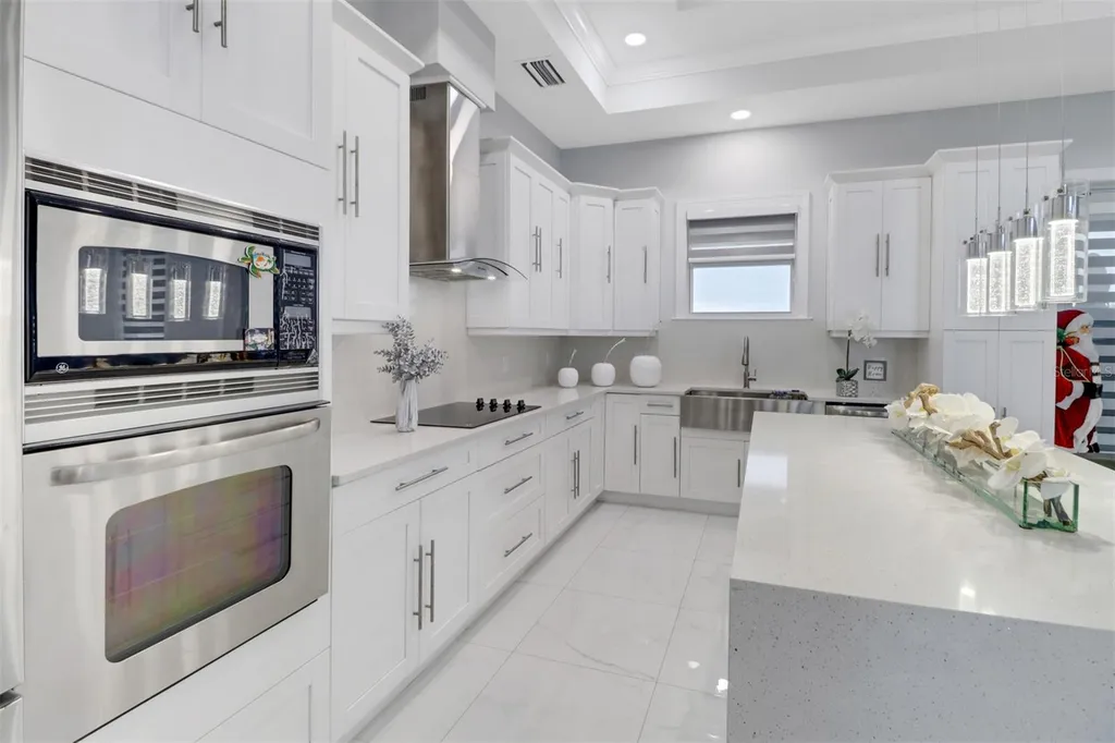 2394 45th Avenue NE Naples FL 34120