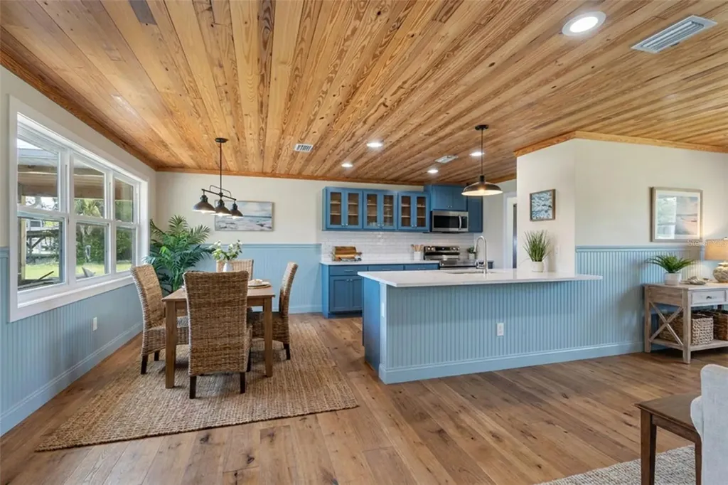 306 SE 256 Street Suwannee FL 32692