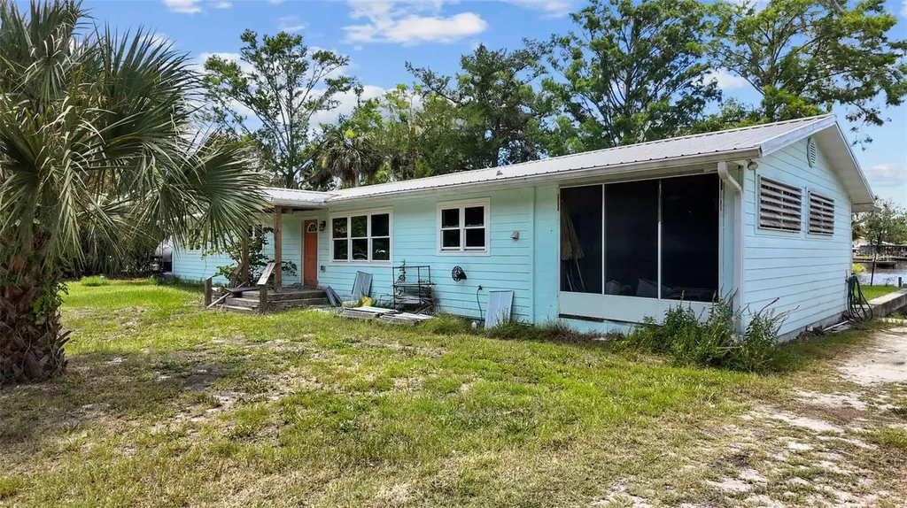306 SE 256 Street Suwannee FL 32692