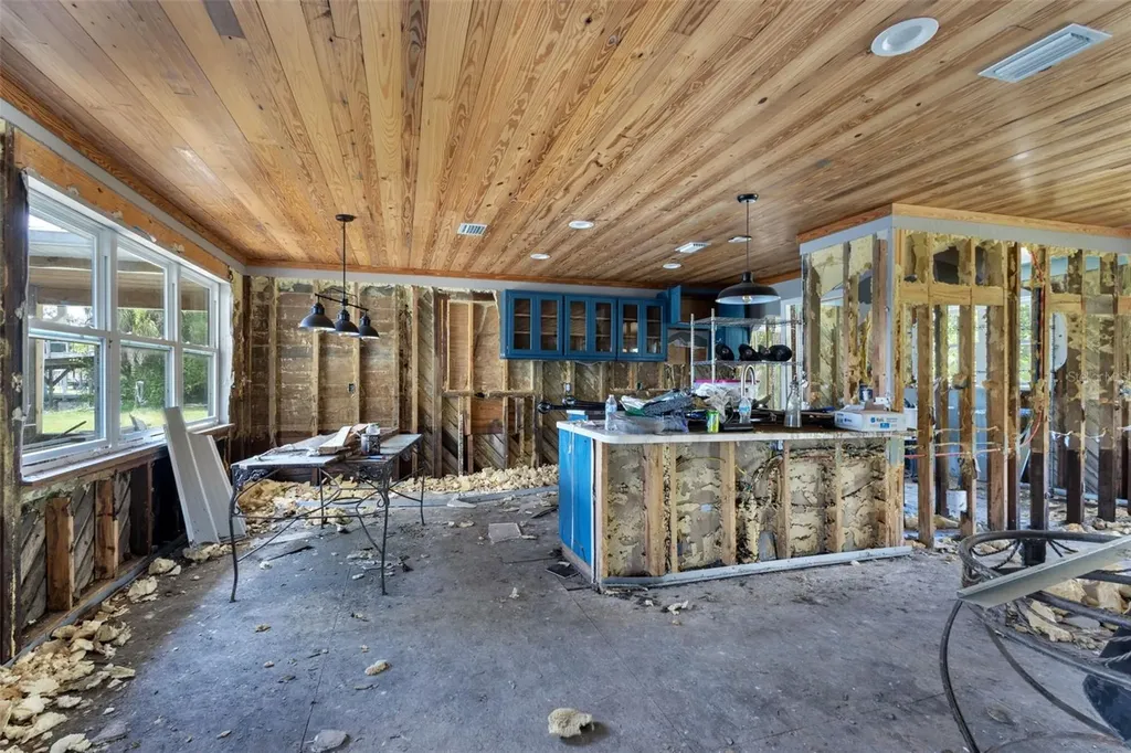 306 SE 256 Street Suwannee FL 32692