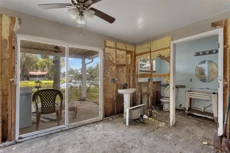 306 SE 256 Street Suwannee FL 32692