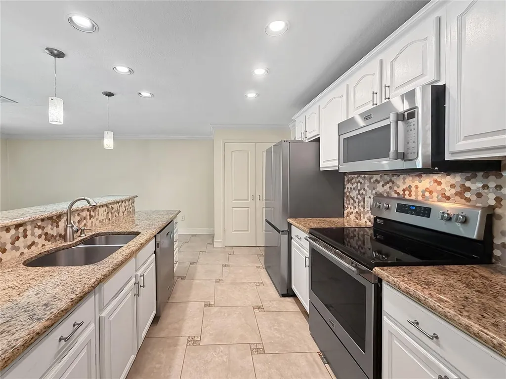 1011 Winding Oaks Drive Palm Harbor FL 34683
