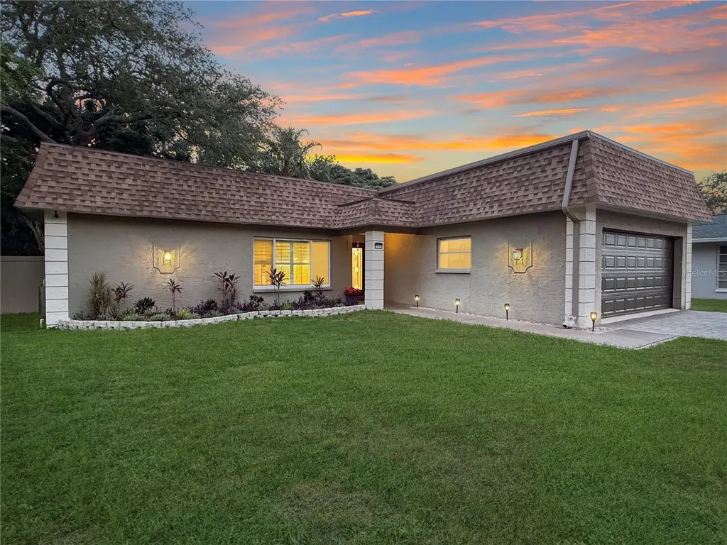 1011 Winding Oaks Drive Palm Harbor FL 34683
