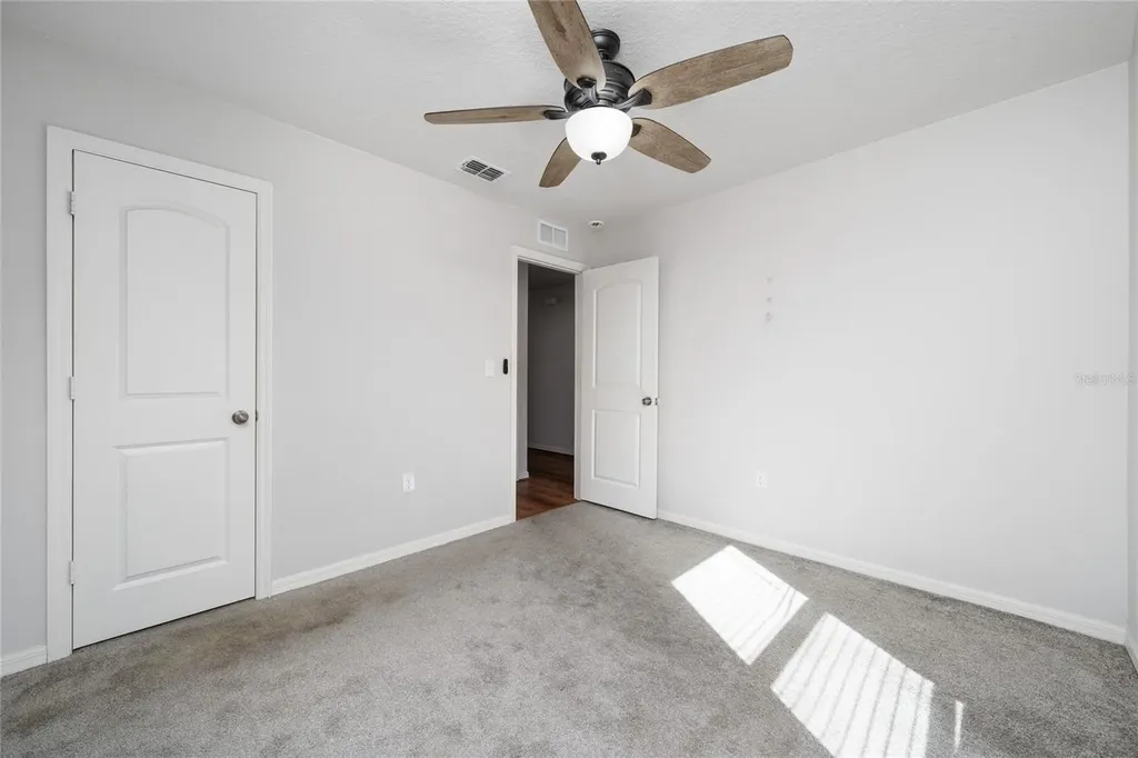282 Fig Court Kissimmee FL 34759