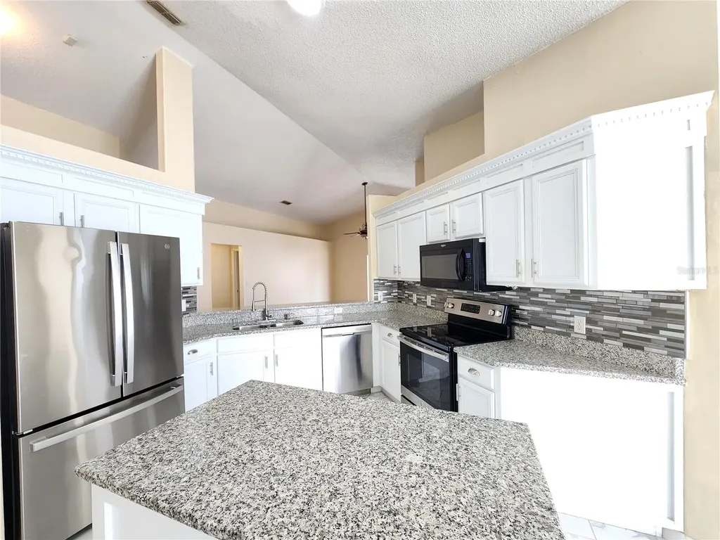 12406 Beacontree Way Orlando FL 32837