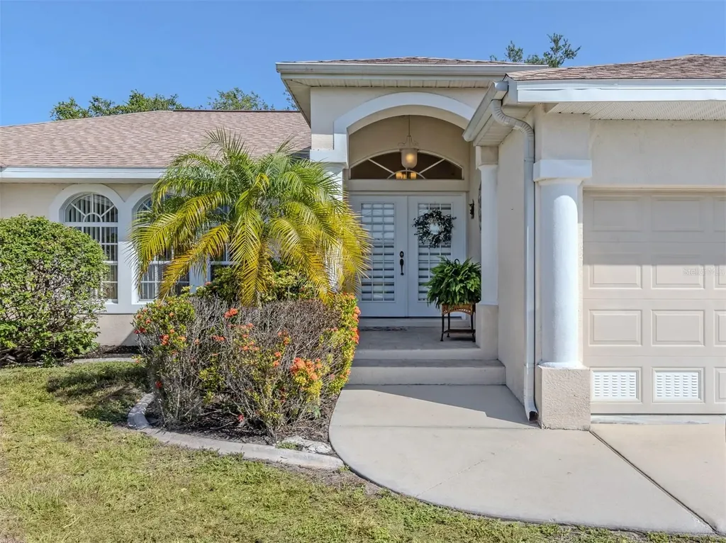 1056 Rotonda Circle Rotonda West FL 33947