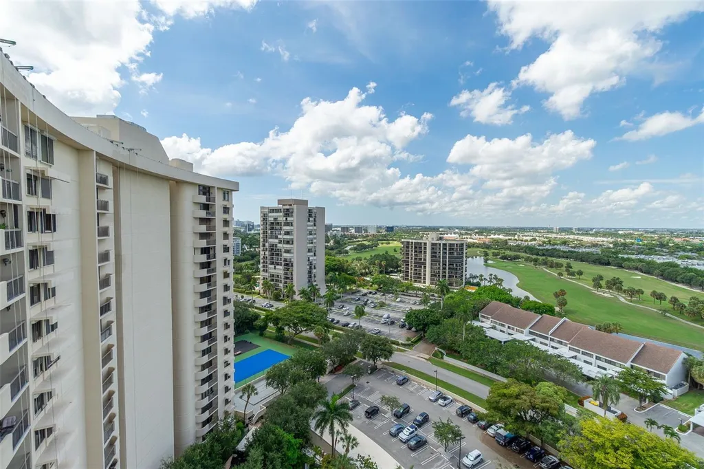 2480 Presidential Way West Palm Beach FL 33401