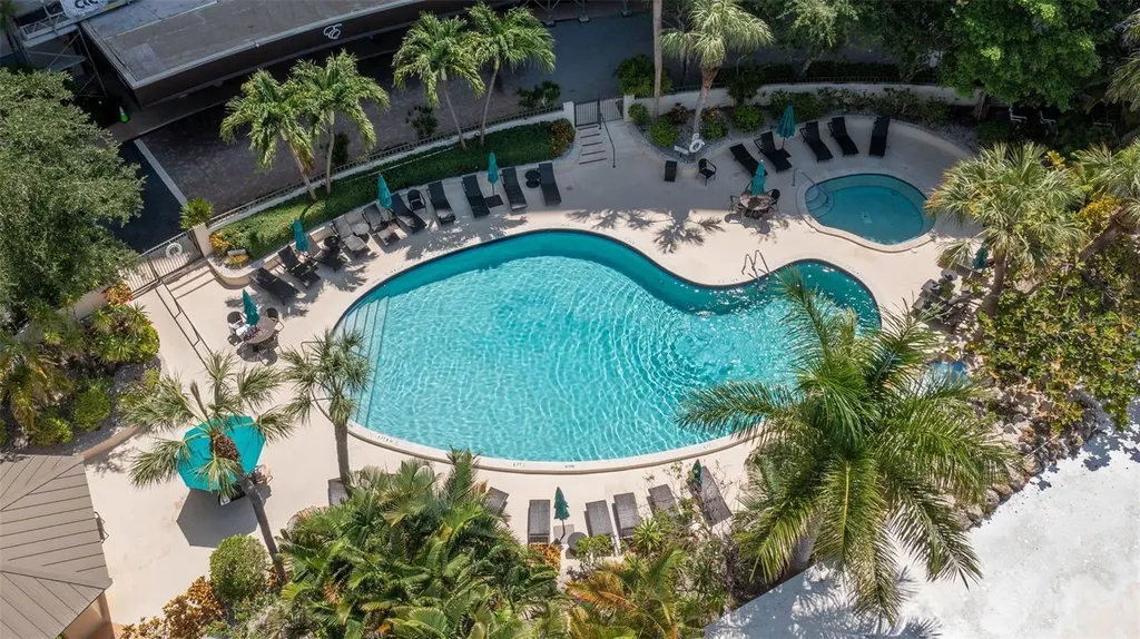 2480 Presidential Way West Palm Beach FL 33401