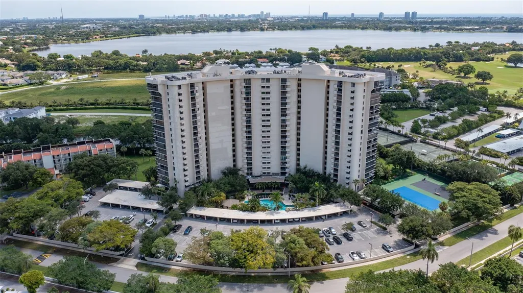 2480 Presidential Way West Palm Beach FL 33401