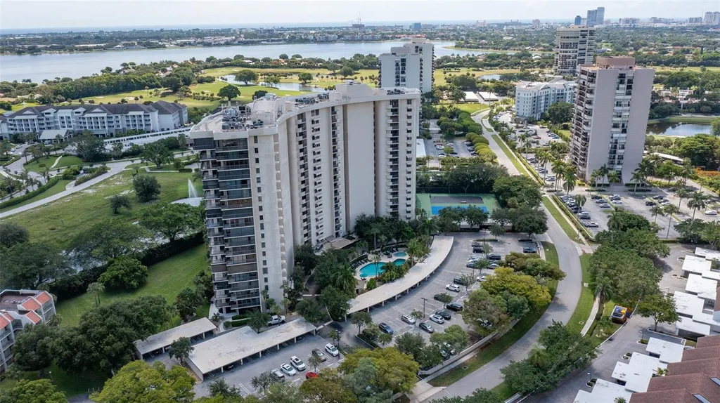 2480 Presidential Way West Palm Beach FL 33401