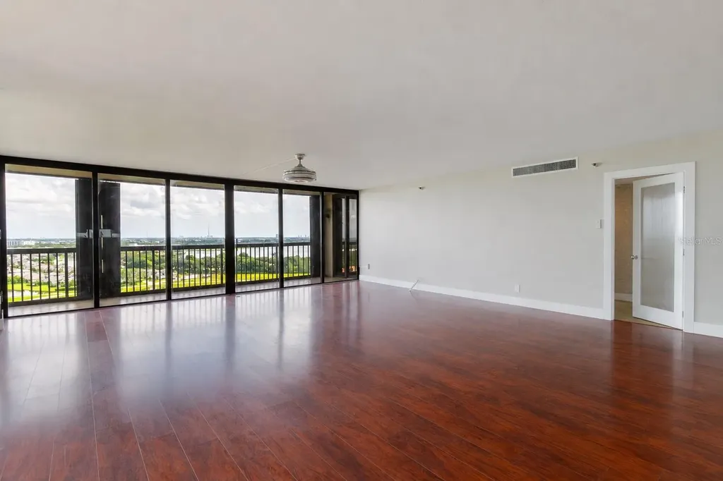2480 Presidential Way West Palm Beach FL 33401