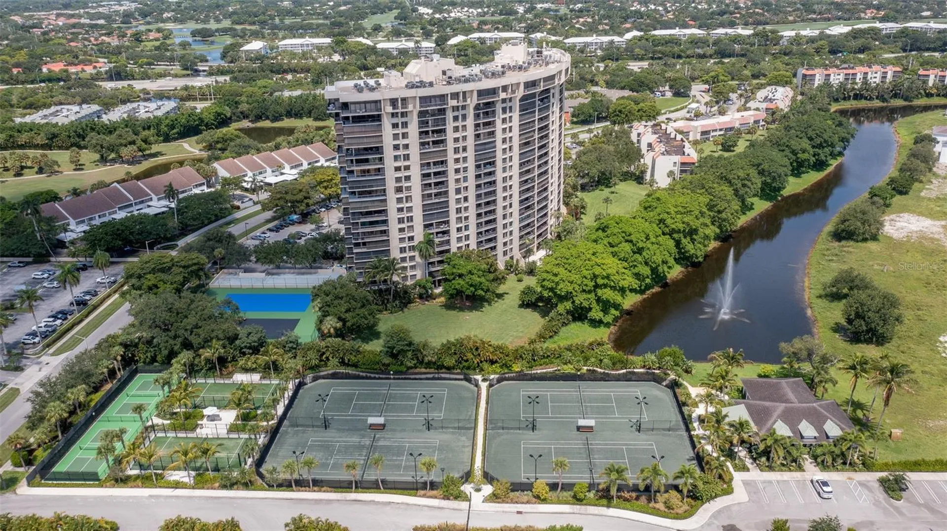 2480 Presidential Way West Palm Beach FL 33401