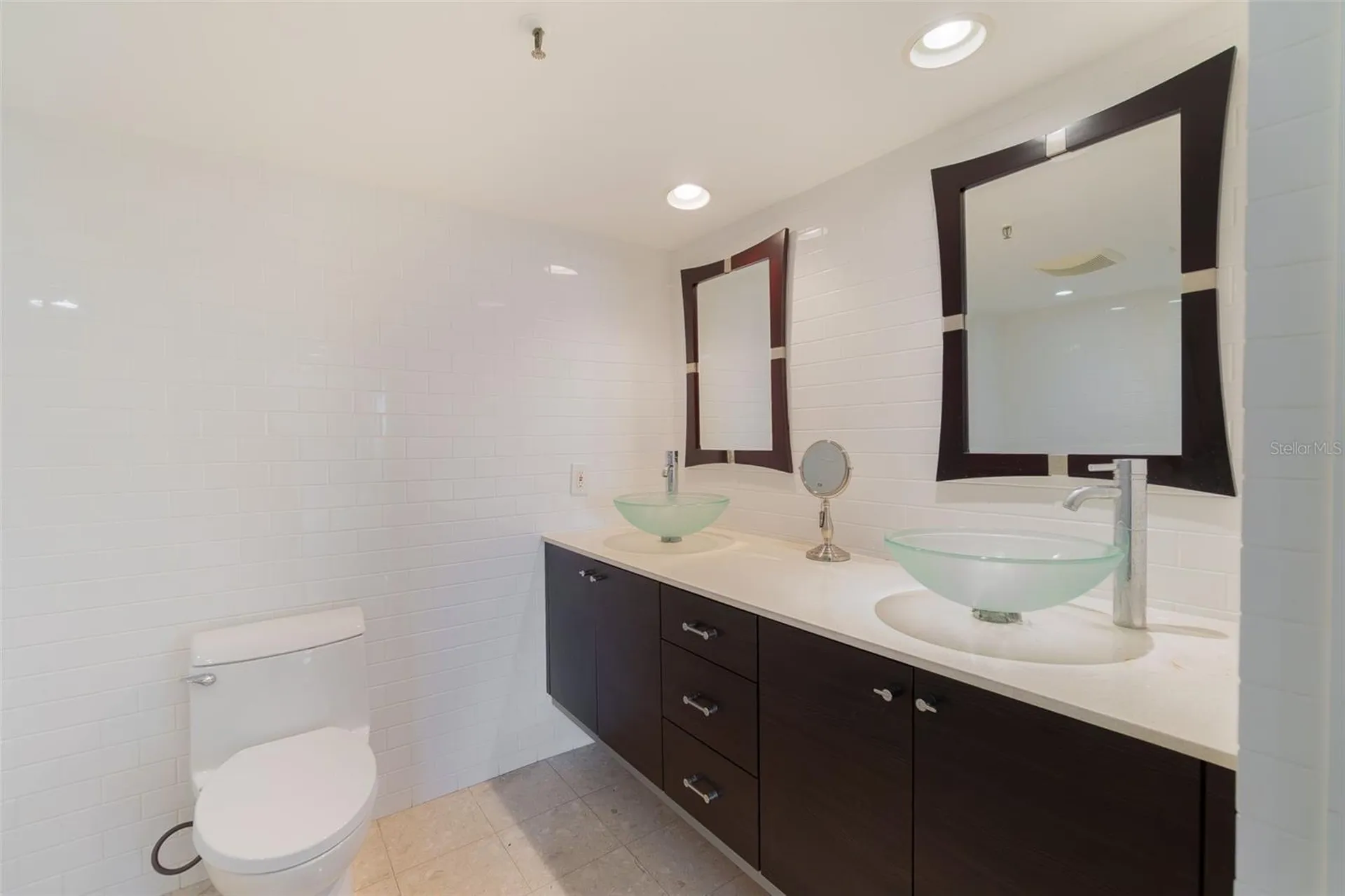 2480 Presidential Way West Palm Beach FL 33401