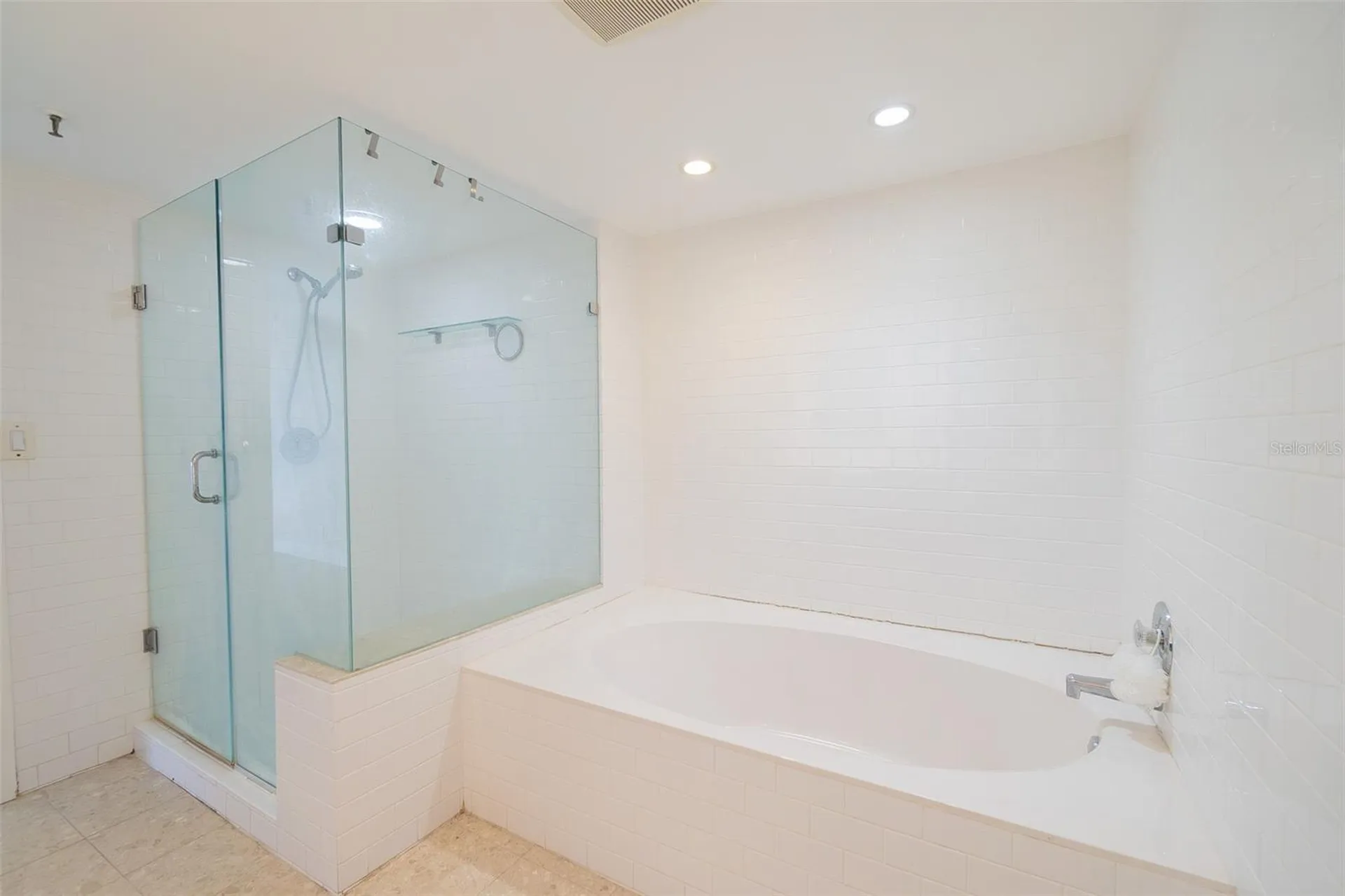 2480 Presidential Way West Palm Beach FL 33401