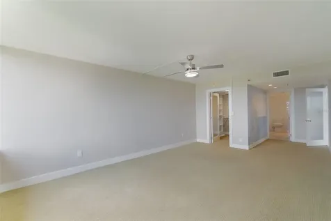 2480 Presidential Way West Palm Beach FL 33401