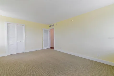 2480 Presidential Way West Palm Beach FL 33401