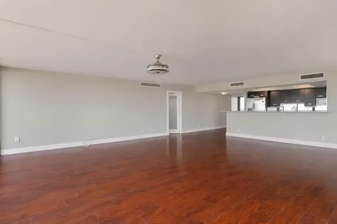 2480 Presidential Way West Palm Beach FL 33401