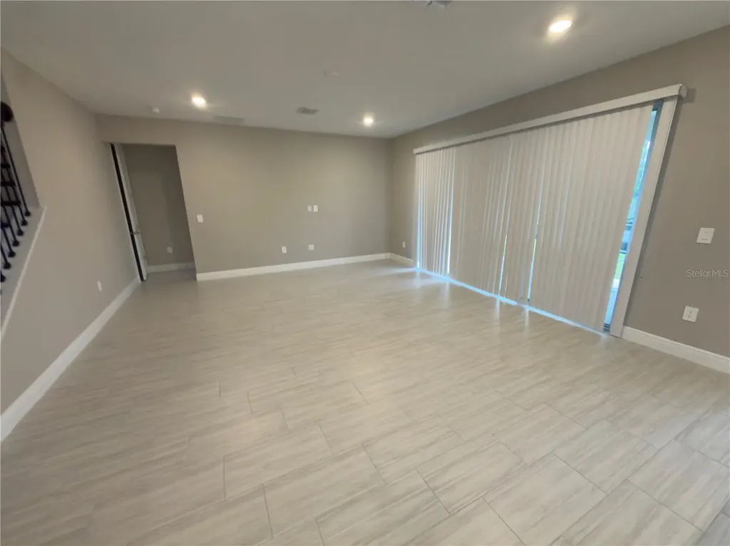 2133 Divot Drive Daytona Beach FL 32124