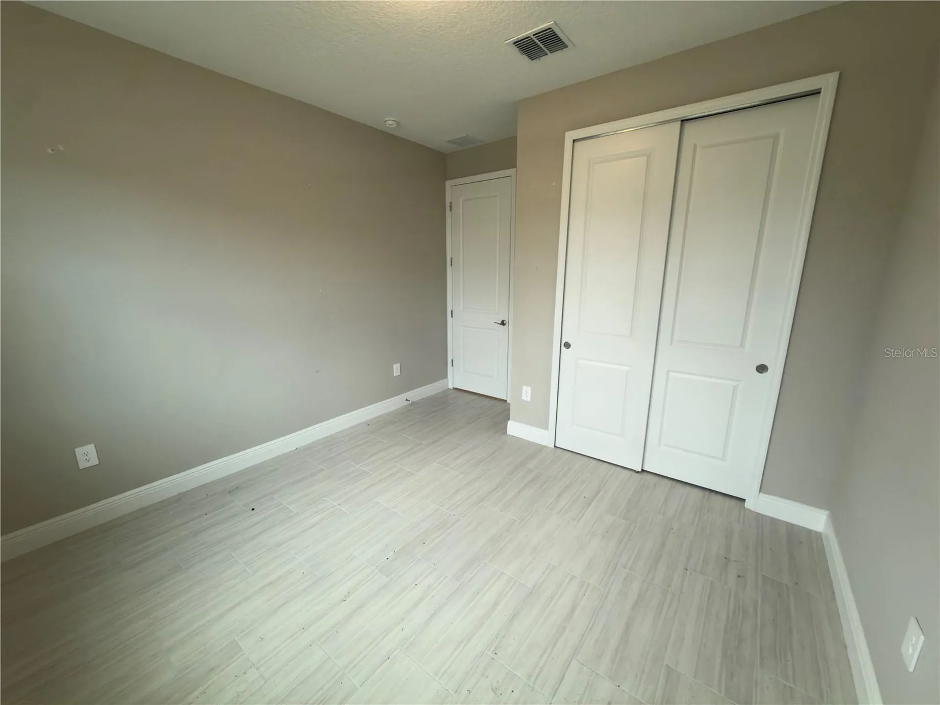 2133 Divot Drive Daytona Beach FL 32124