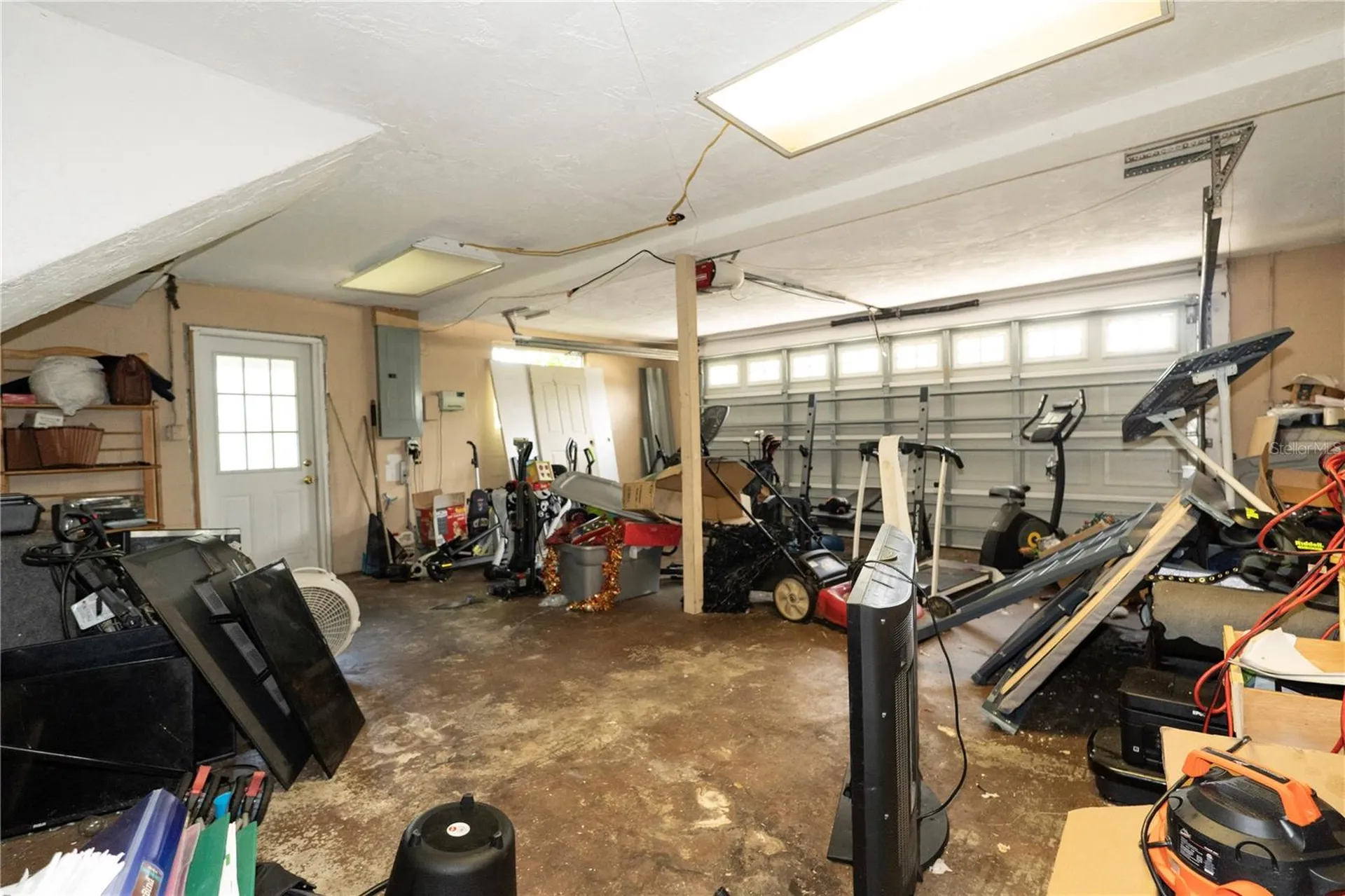 8505 Mill Creek Lane Hudson FL 34667