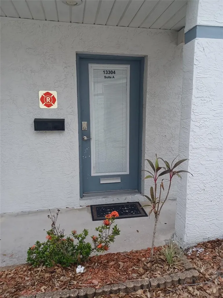 13304 Winding Oak Court Tampa FL 33612